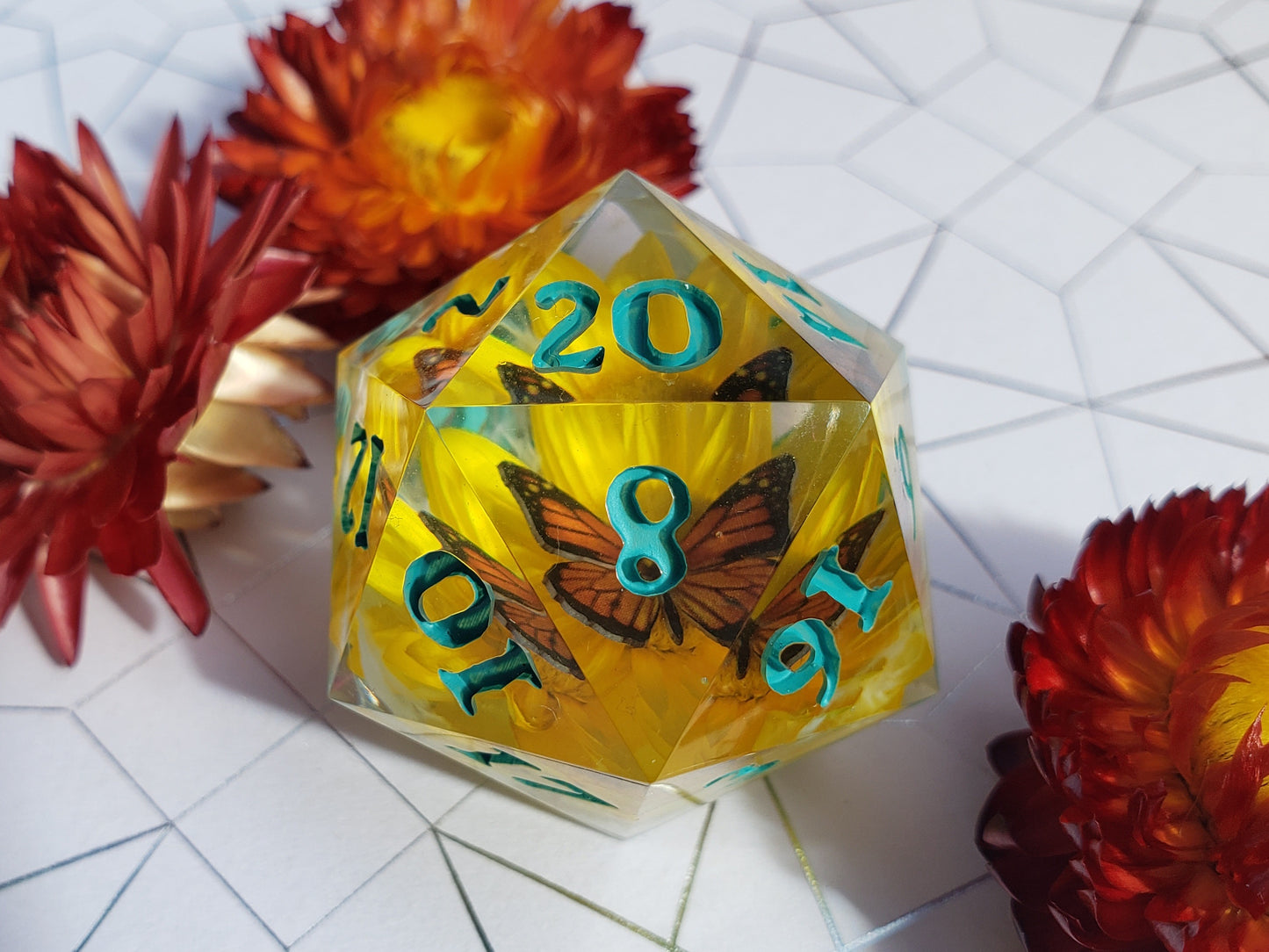 Monarch | Jumbo D20