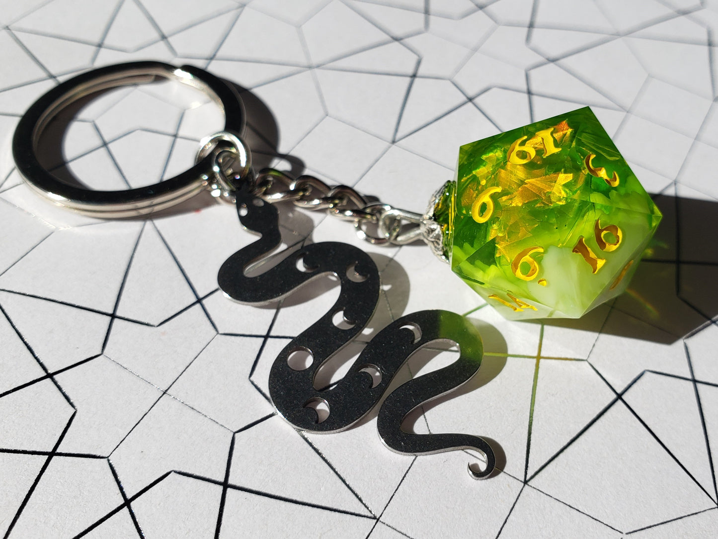 "Snake Bite" - Handmade D20 Keychain